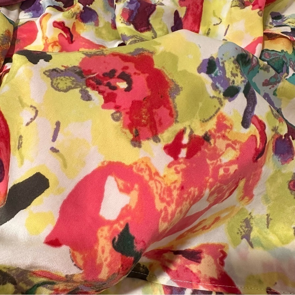 Daisy Fuentes Sleeveless Layered Floral Blouse Soft Vibrant No Sheer Large - Picture 10 of 16